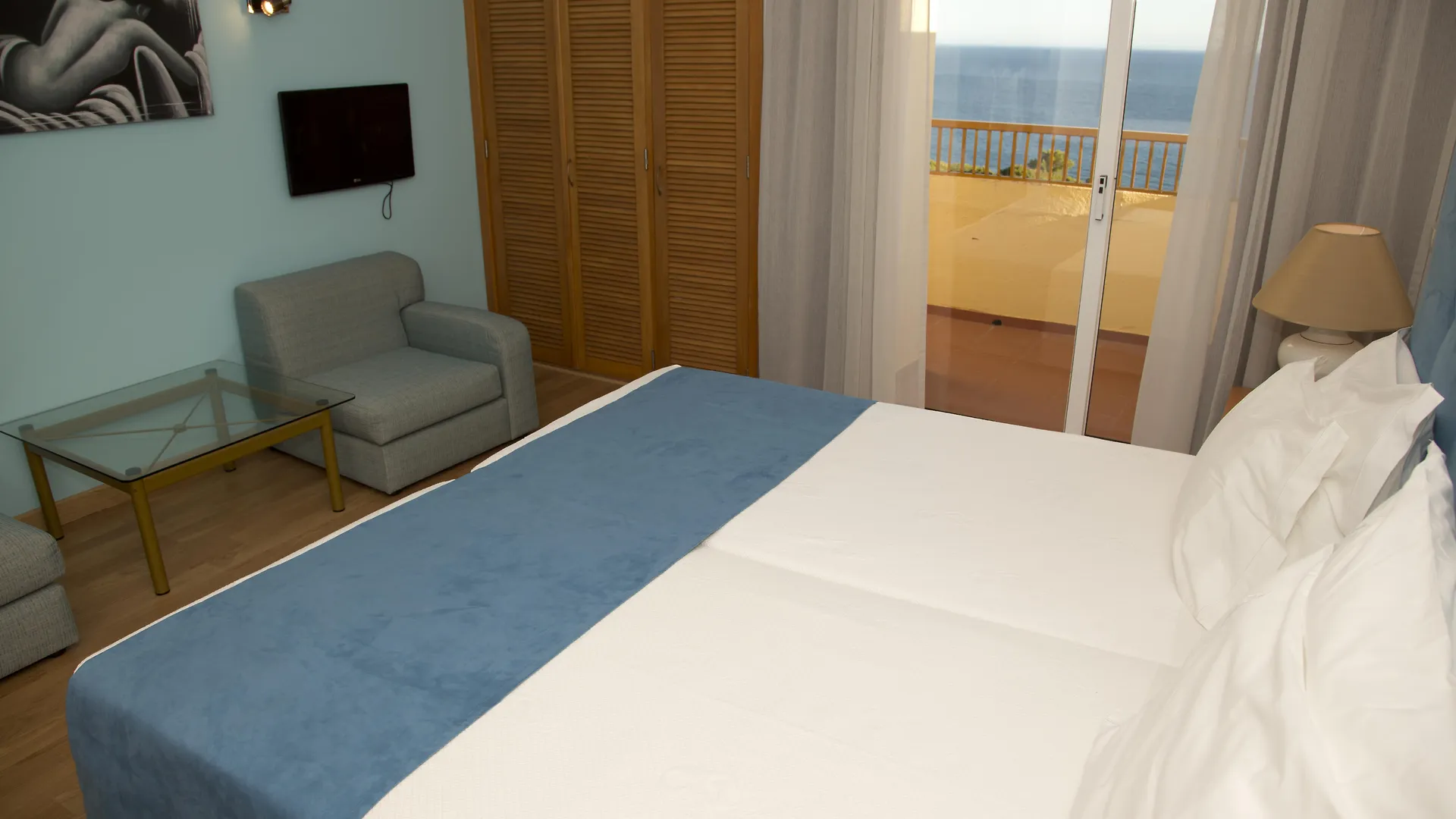 Hotel Baia Cristal Beach & Spa Resort Carvoeiro  4*, Carvoeiro (Lagoa)