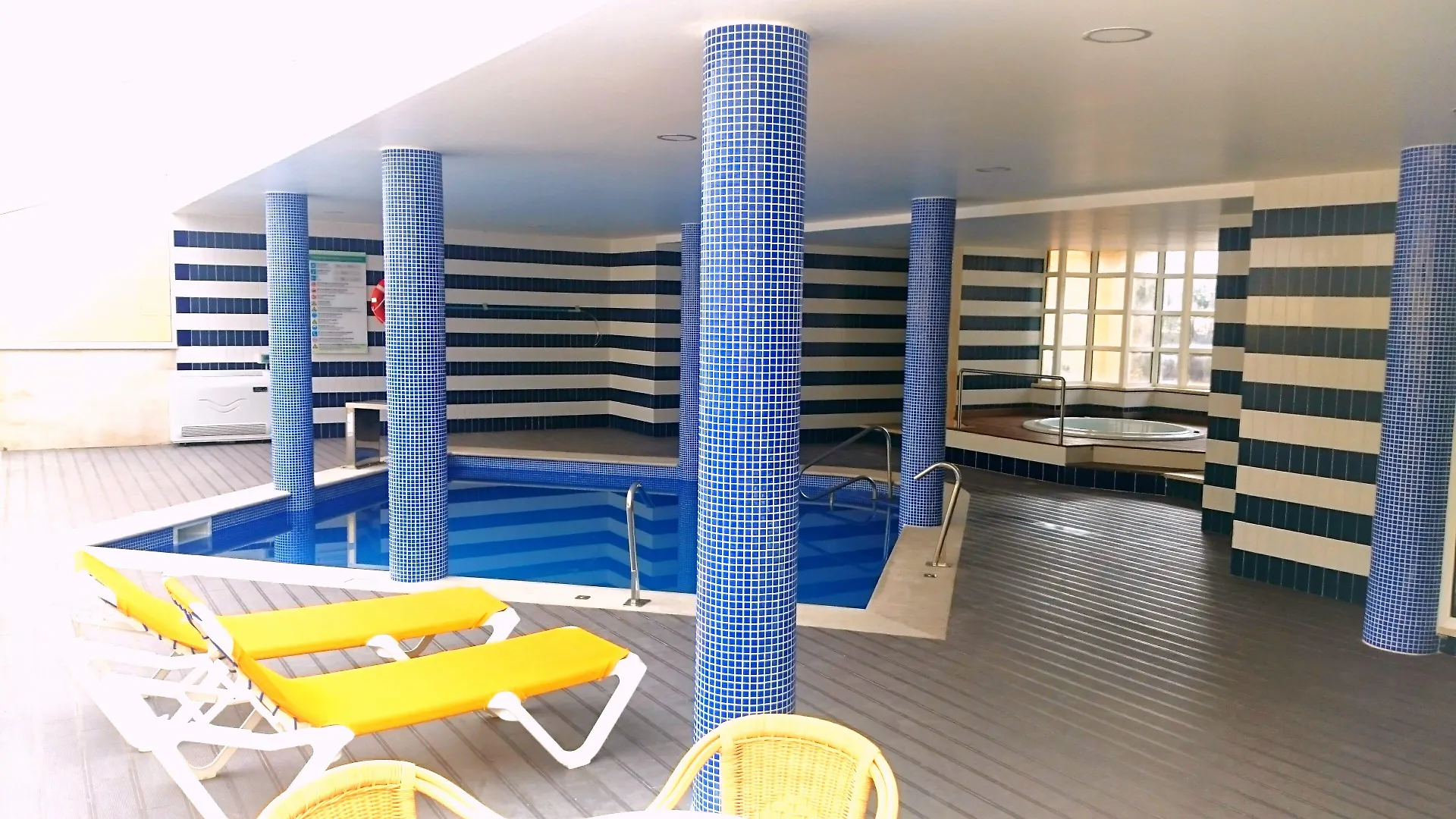 Hotel Baia Cristal Beach & Spa Resort Carvoeiro  4*, Carvoeiro (Lagoa) Portugal